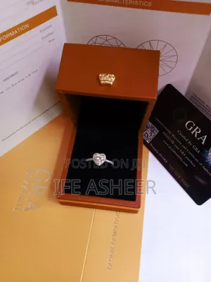 Mossanite Diamond Proposal Ring 0009 - Silver