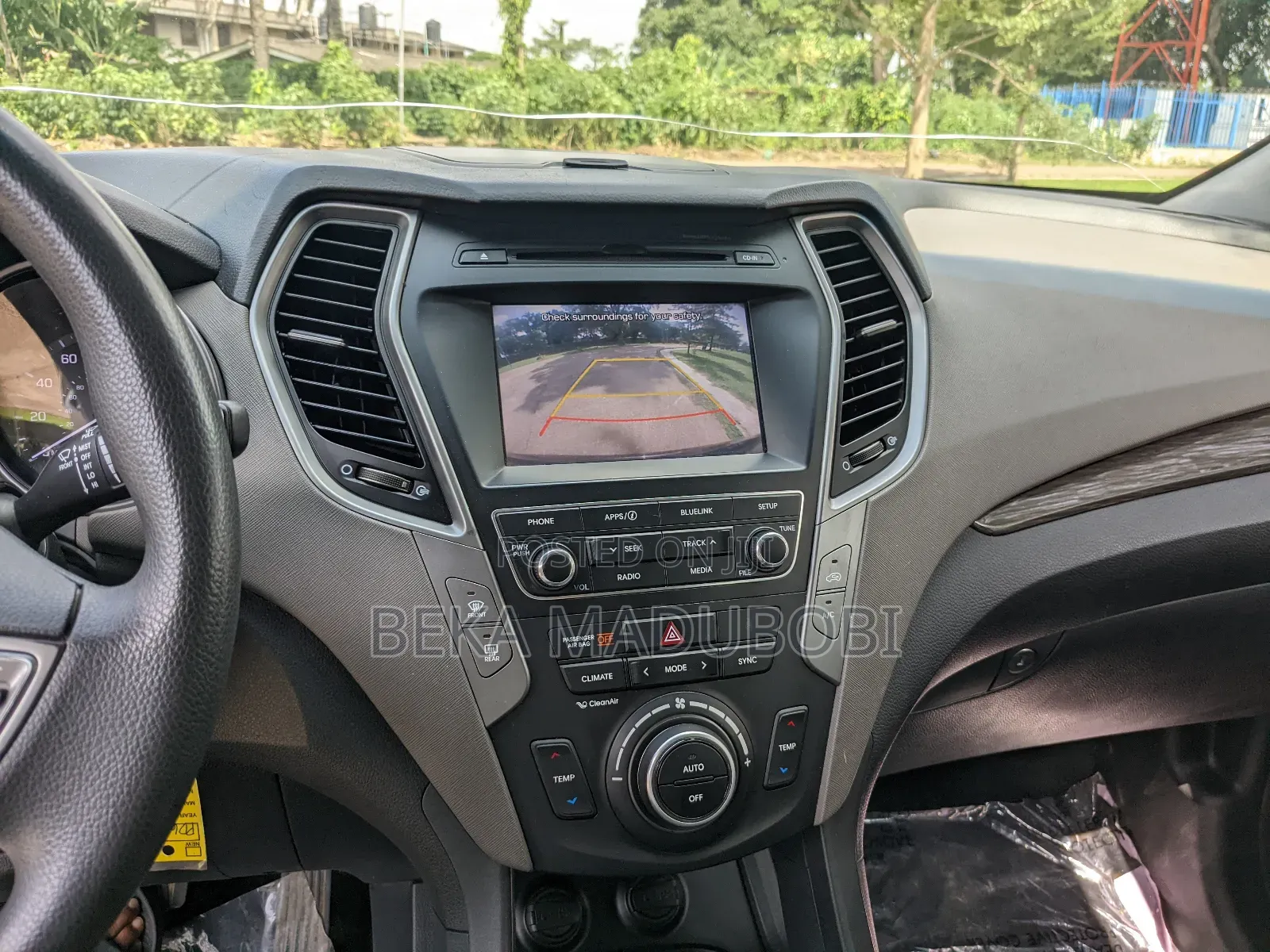 Hyundai Santa Fe SE FWD 2017 Black