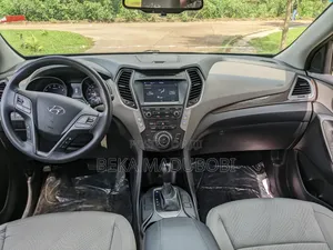 Hyundai Santa Fe SE FWD 2017 Black