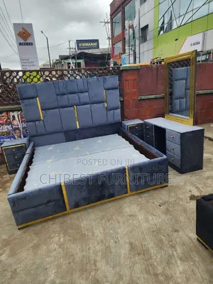 Quality 6by6 Complete Set of Upholstery Padded Bed