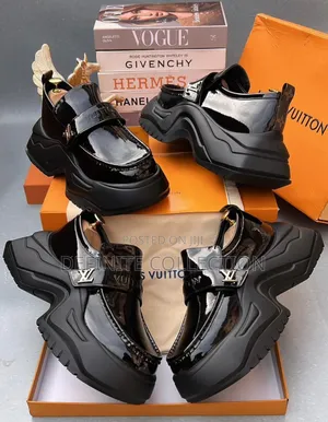 LOUIS VUITTON Luxury Shoe