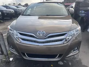 Toyota Venza V6 2010 Brown