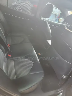 Toyota Camry SE (2.5L 4cyl 8A) 2019 Black