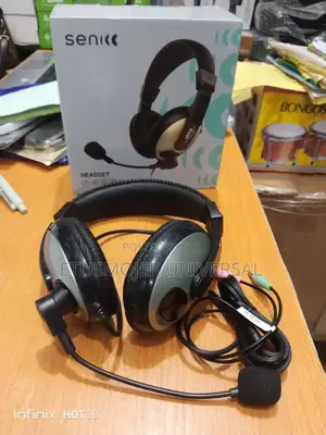 Professional Headphone With Lapel