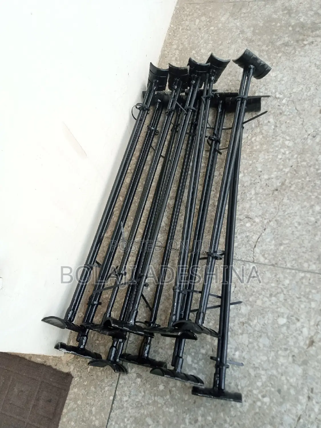 Lamppost Hangers and Brackets