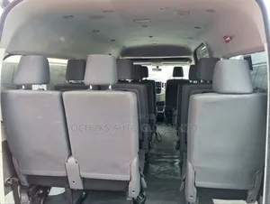 Toyota HiAce 2021 White
