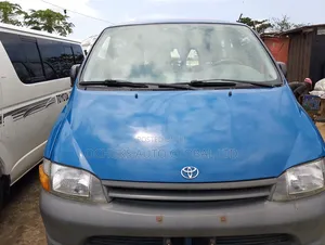 Toyota HiAce 2001 Blue