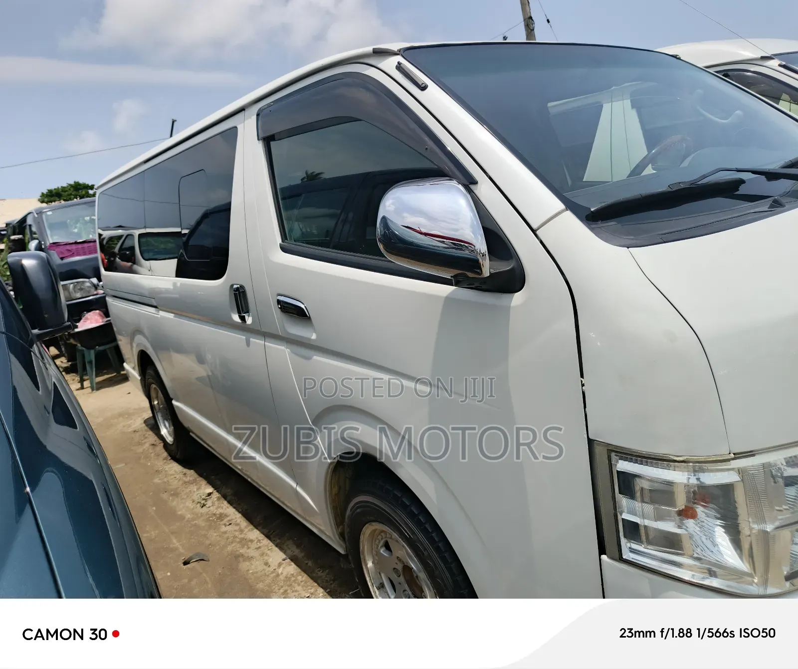 Toyota HiAce 2010 White