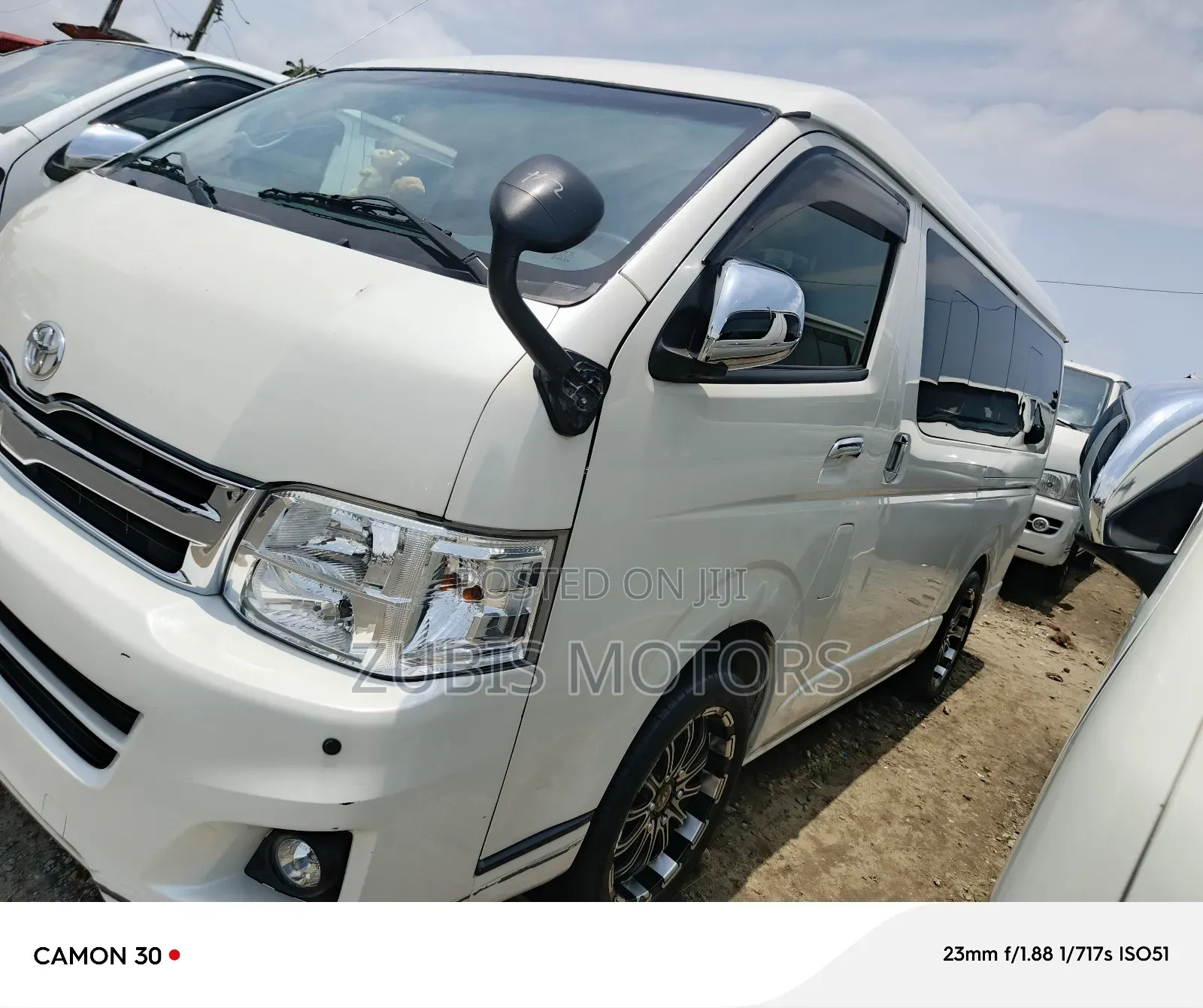 Toyota HiAce 2015 White