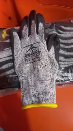 Anti Cut Hand Gloves