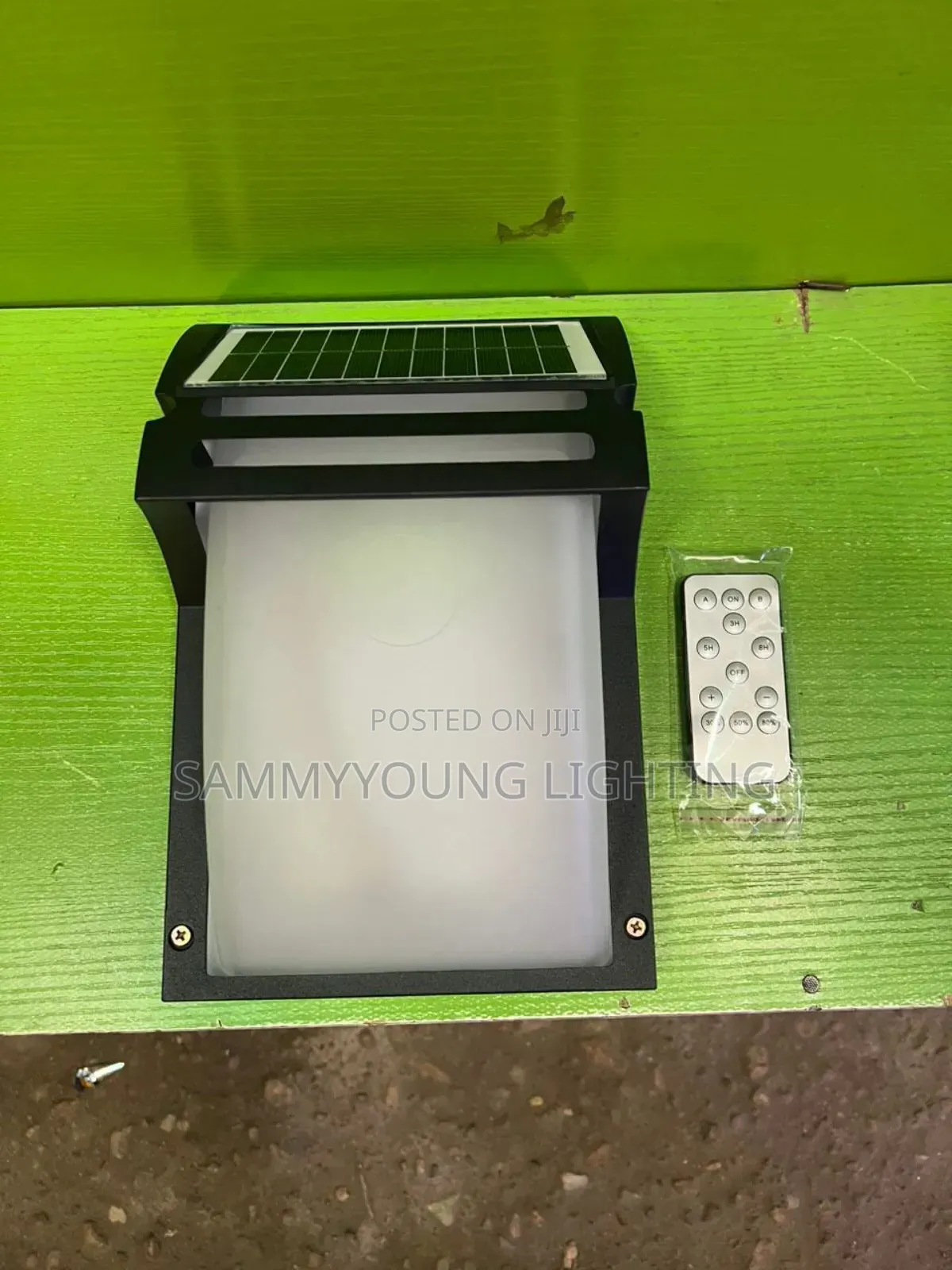 Quality Dubai Wall Solar Fence Light