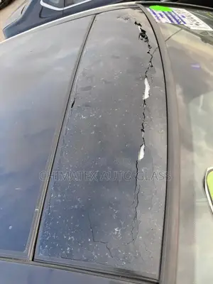 C30 2014 Pano Roof Glass Available