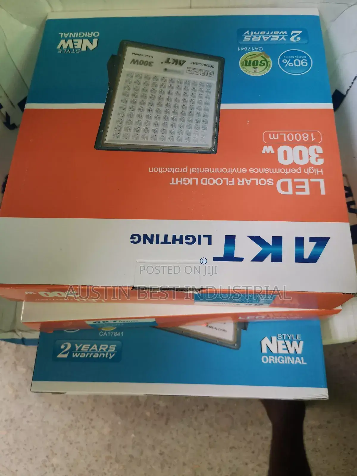 AKT Solar Flood Light
