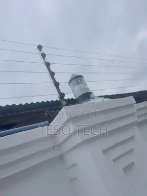 Very High Voltage Electric Fencing
