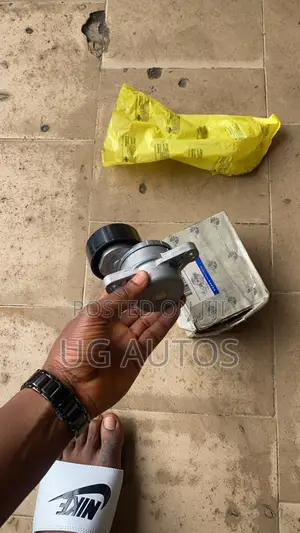 Belt Adjuster Mercedes Benz Ml350