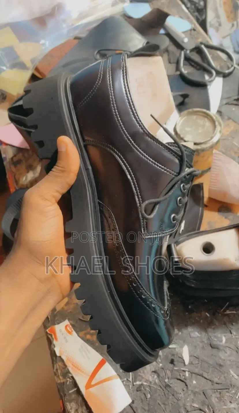 Handcrafted Men Shoes