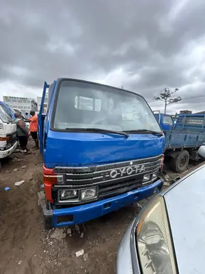 Toyota Dyna Old Model