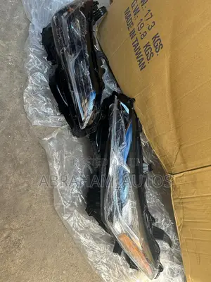 Set Headlamp Toyota Avalon 2022 Touring Available as Seen 