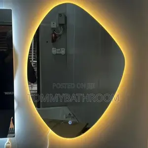 Mirror With Light