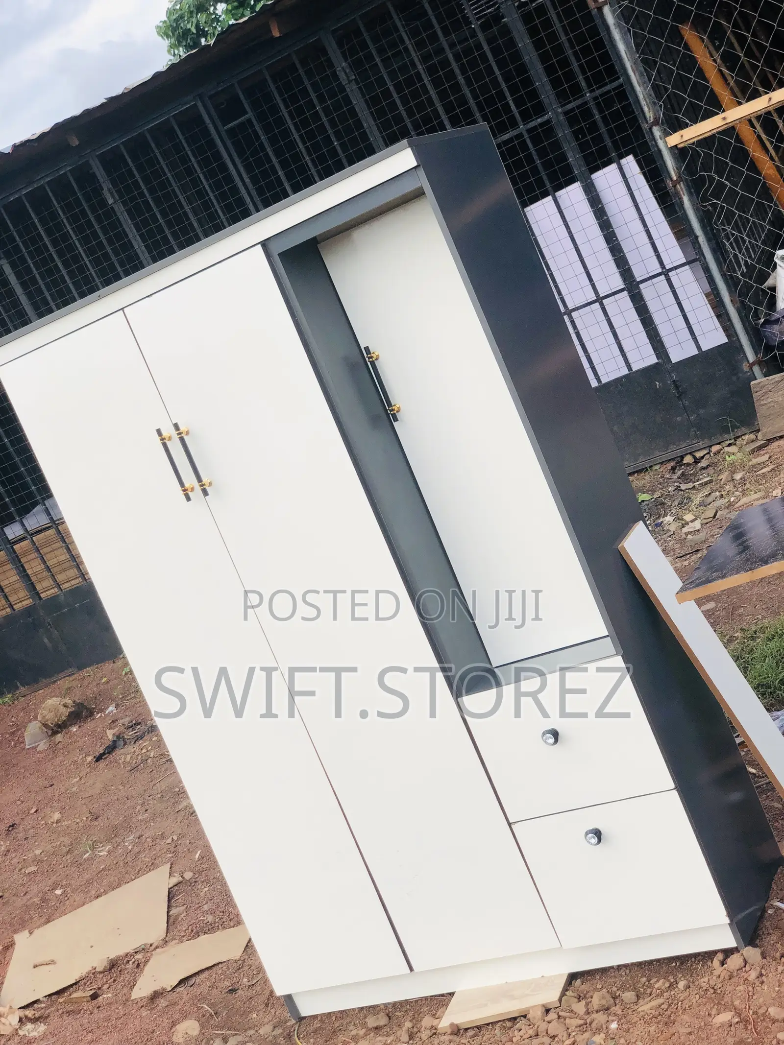 Swift Unique Wardrobe Designs