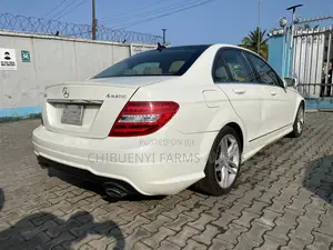 Mercedes-Benz C300 Luxury 4Matic Sedan AWD (3.0L 6cyl 7A) 2012 White