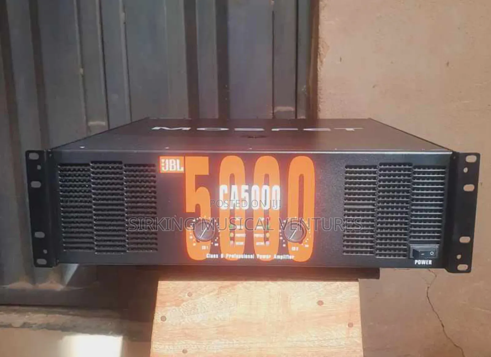 JBL Amplifier Ca5000 Watts