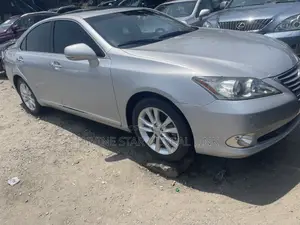Lexus ES 350 2010 Silver
