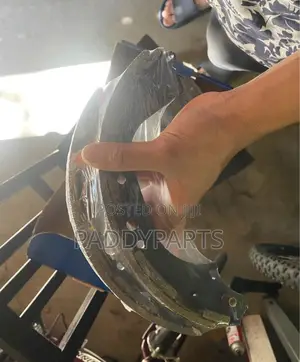 Infiniti Qx4 Rear Brake Shoe Lining