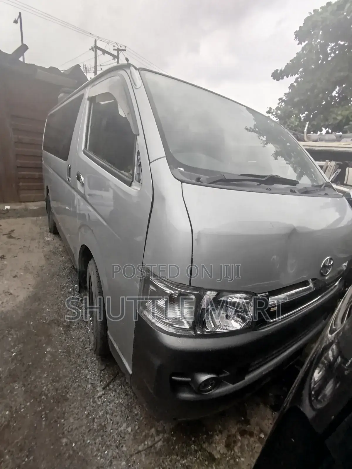 Toyota HiAce 2012 Silver