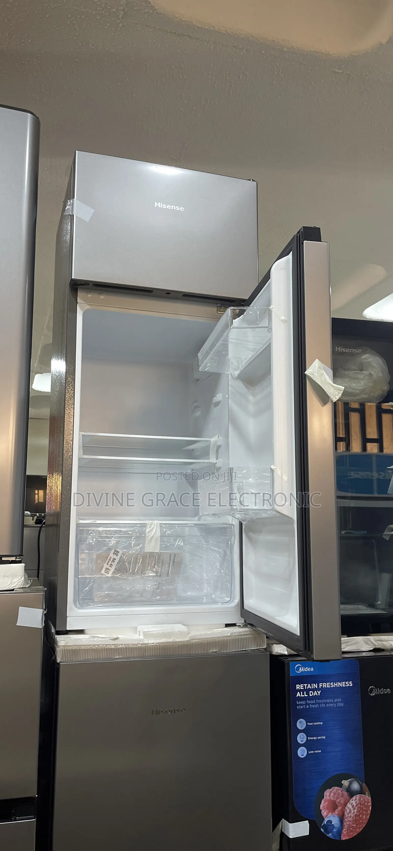 124 Litres Hisense Double Door Refrigerator R