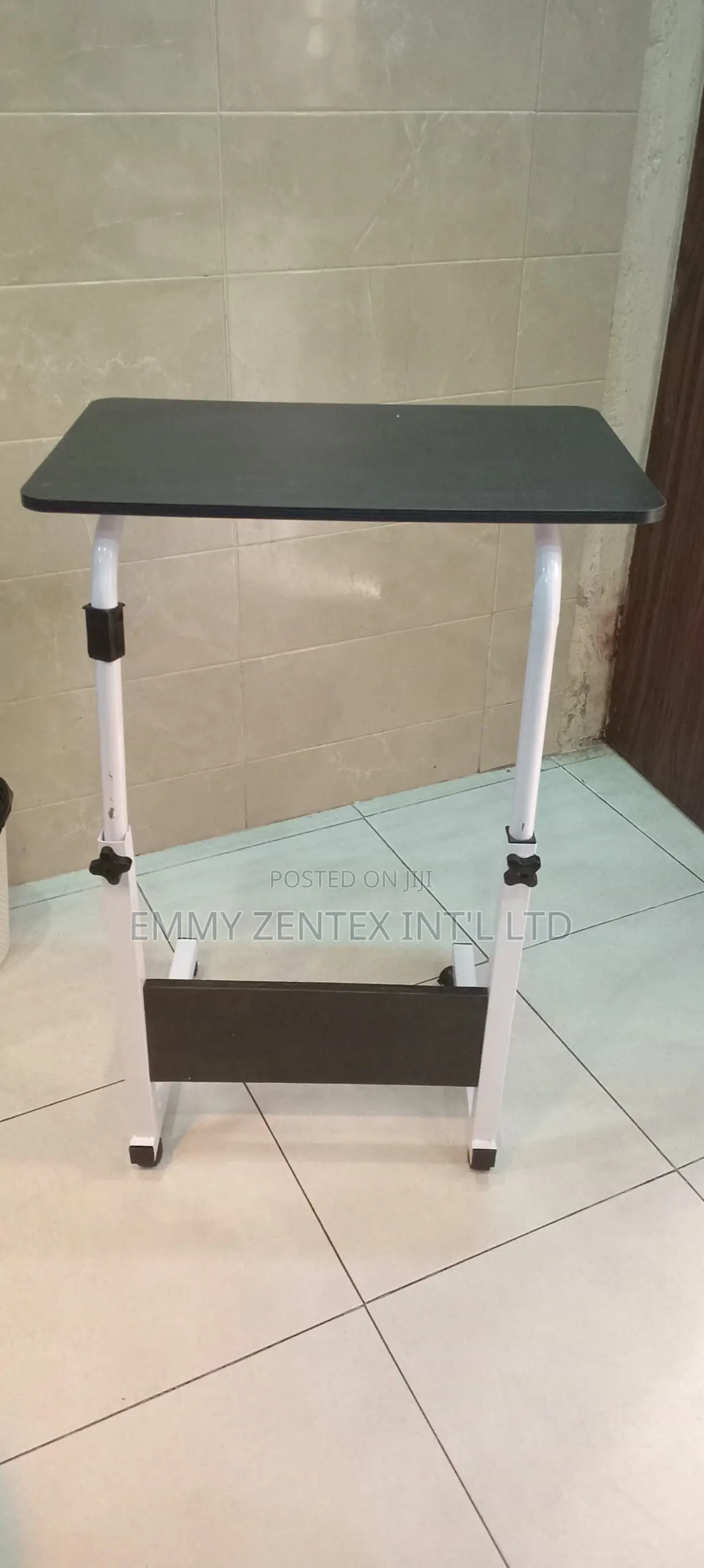 Portable Computer Table