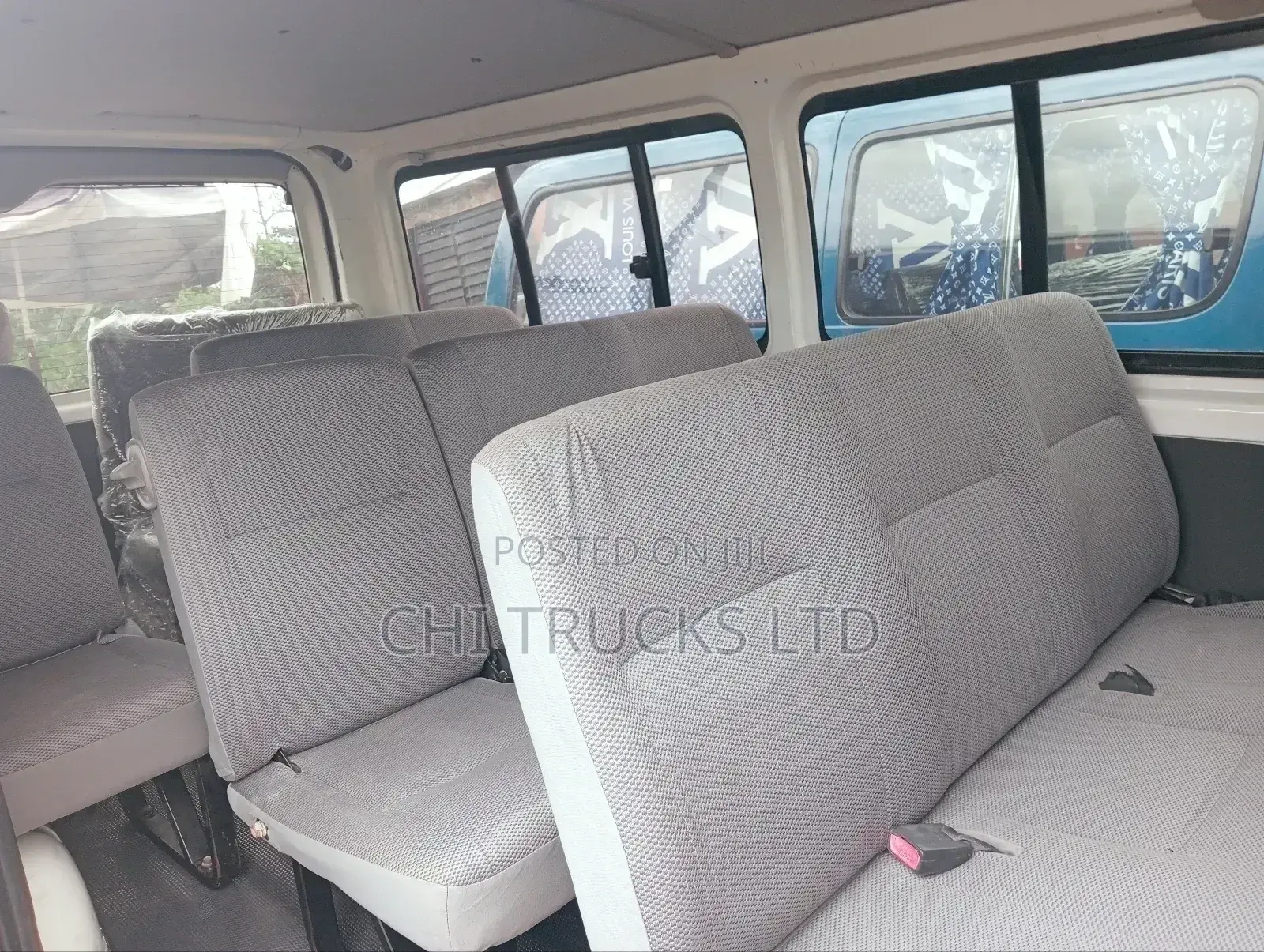Toyota HiAce 2013 White