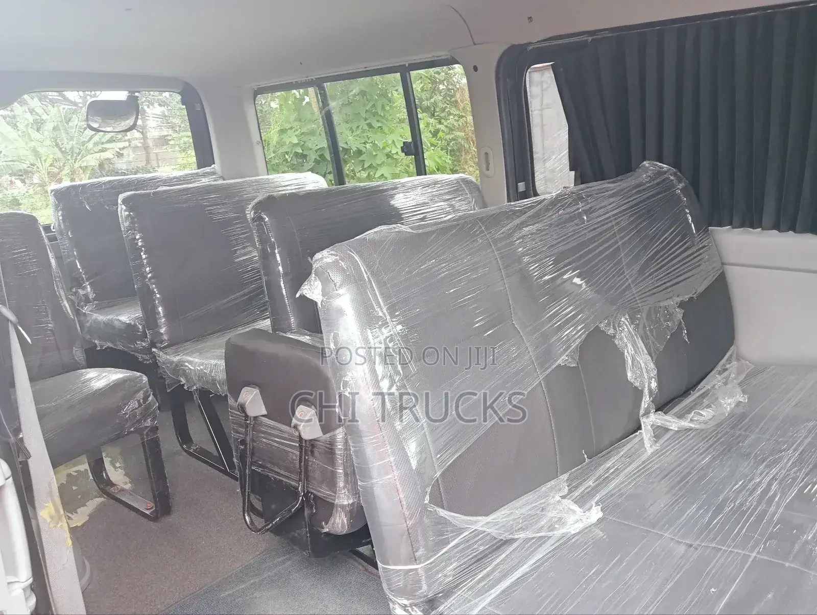 Toyota HiAce 2012 Silver