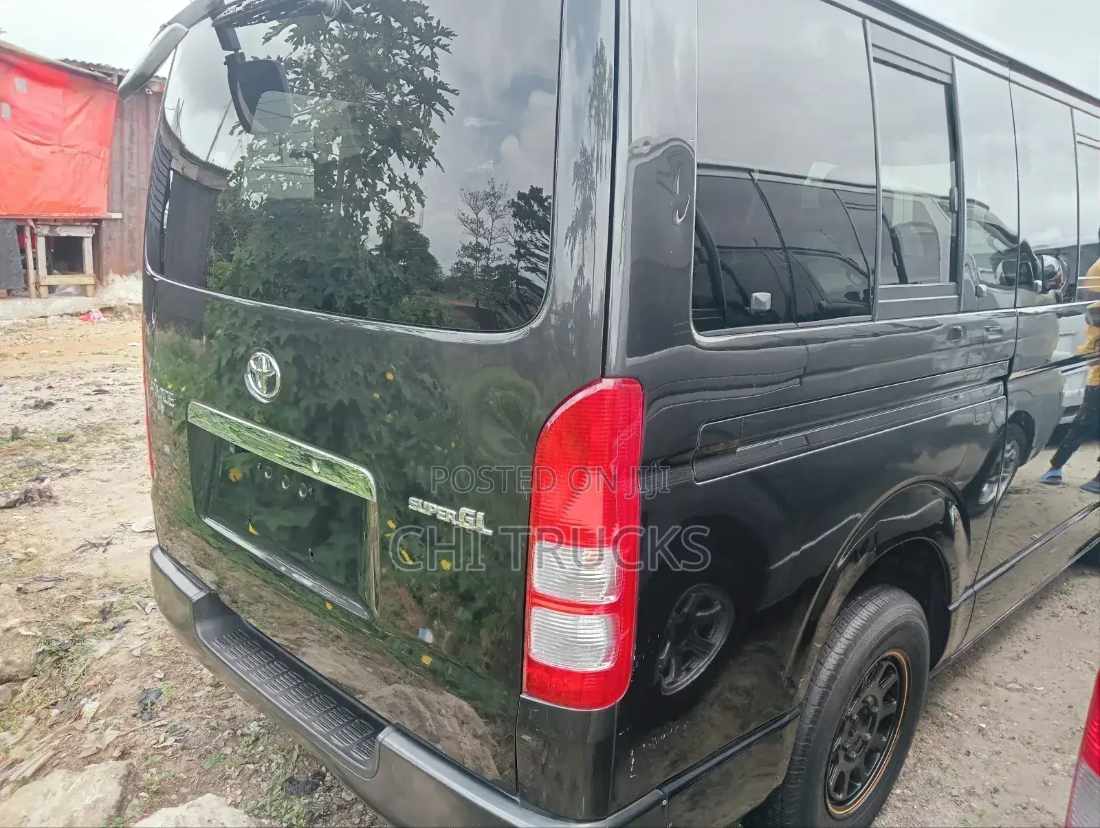 Toyota HiAce 2012 Silver