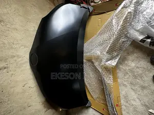 Bonnet Toyota Sienna 2011-2017