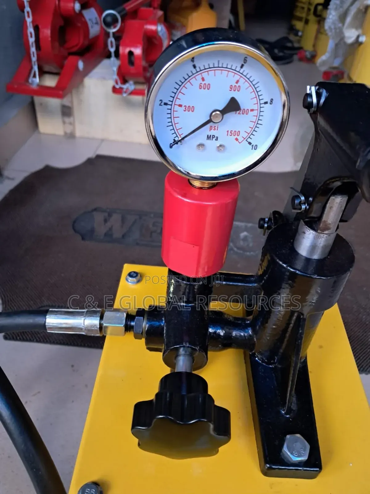 Heavy Duty Hand Testing Pump/Bucket (1500psi)