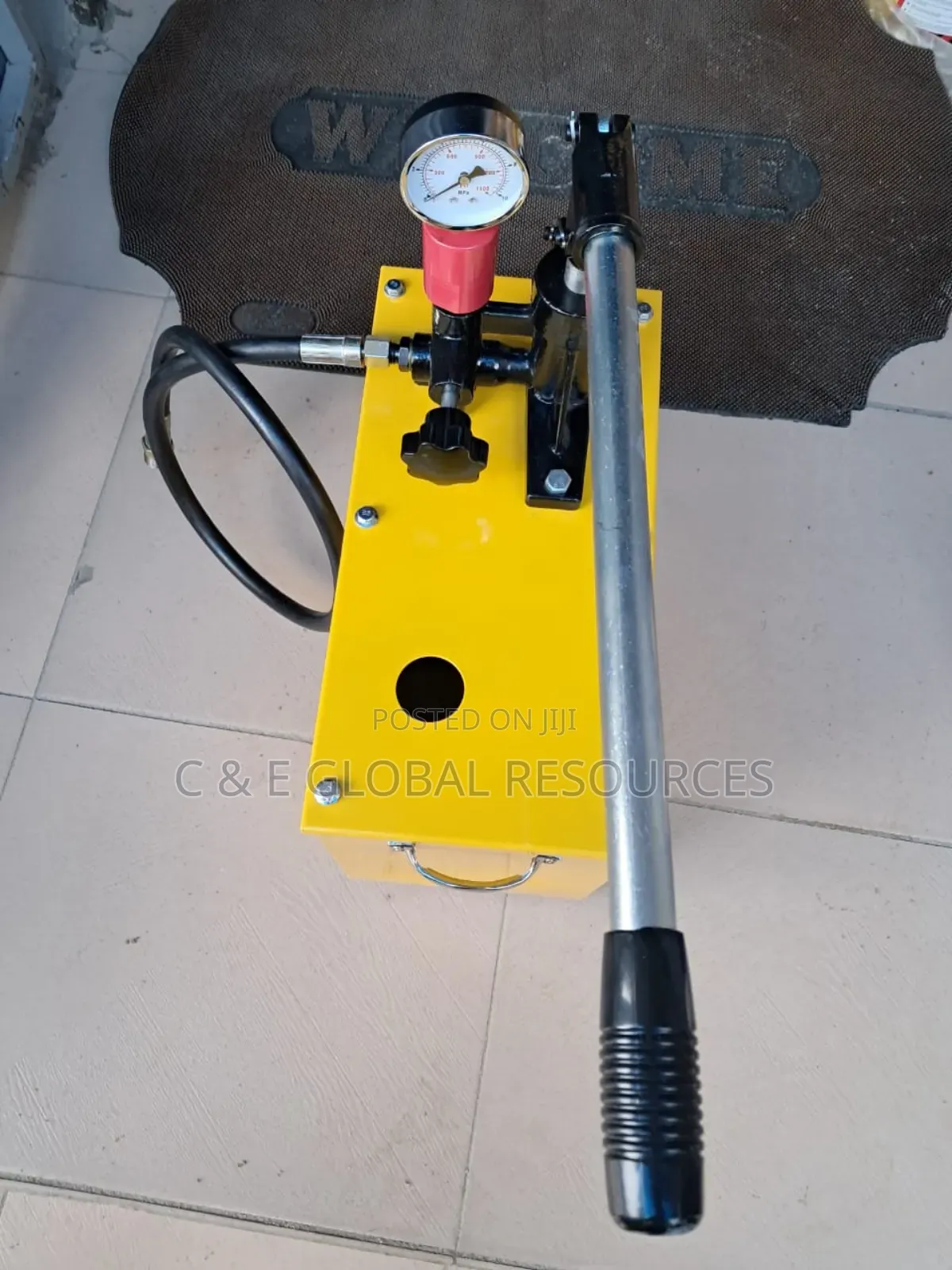 Heavy Duty Hand Testing Pump/Bucket (1500psi)