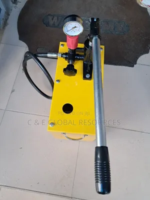 Heavy Duty Hand Testing Pump/Bucket (1500psi)