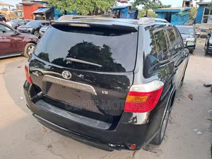 Toyota Highlander Limited 2012 Gray
