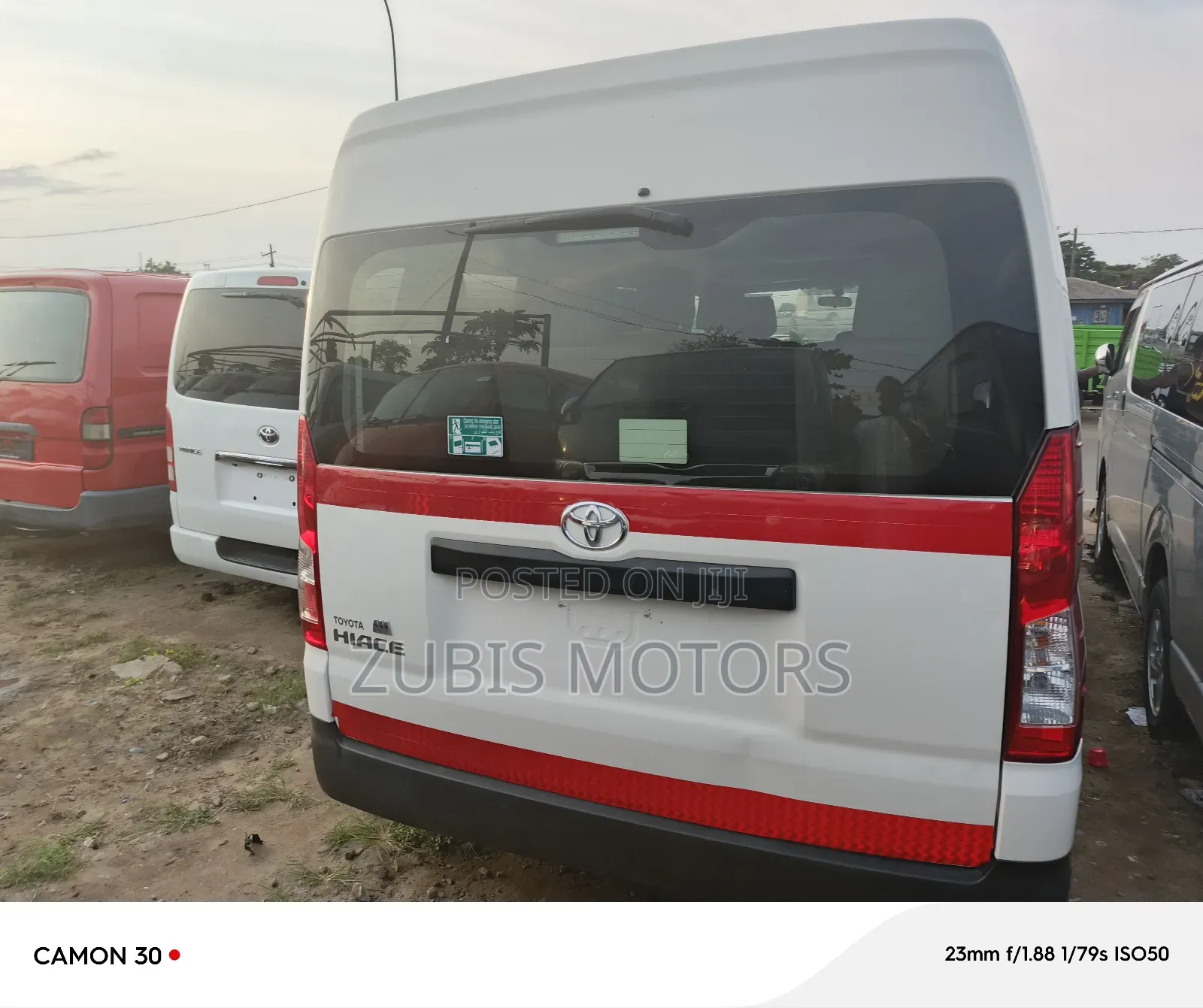 Toyota HiAce 2021 White