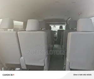 Toyota HiAce 2021 White