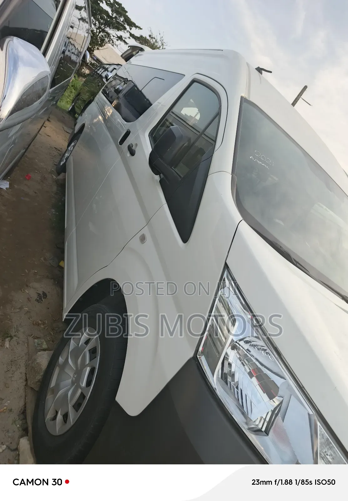Toyota HiAce 2021 White