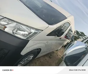 Toyota HiAce 2021 White