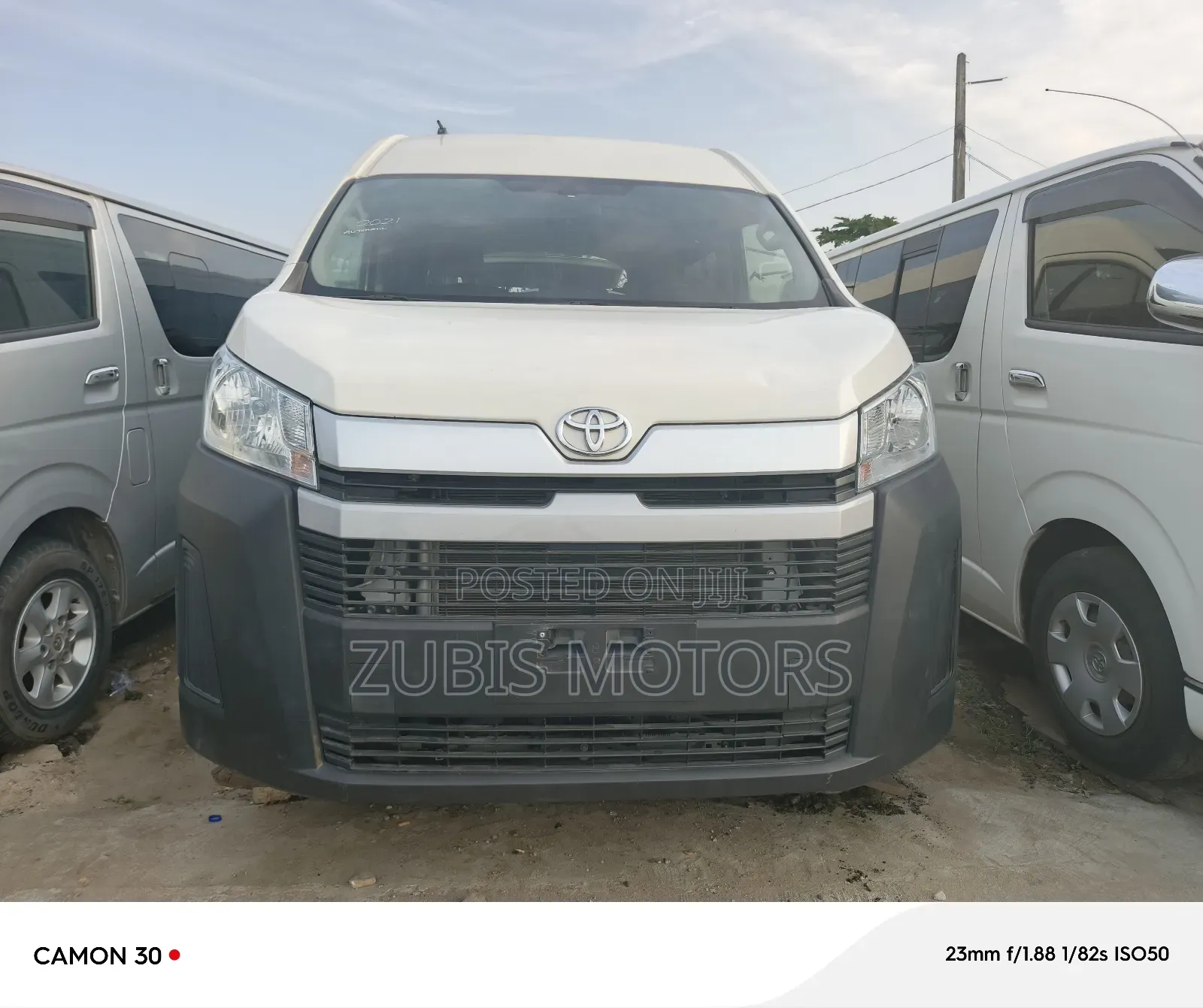 Toyota HiAce 2021 White