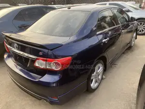 Toyota Corolla 2013 Blue