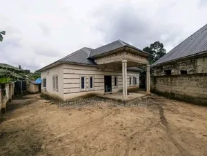 Photo - 3bdrm Bungalow in Shelter Afrique for sale