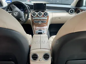 Mercedes-Benz C300 Sport 4dr AWD 4Matic Sedan (2.0L 4cyl 7A) 2015 White