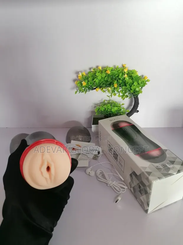 goyha male masturbator The Handy – Automatic interactive stroker main image 1