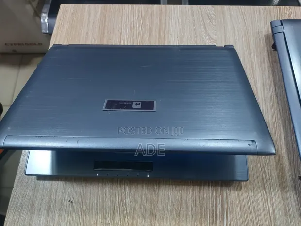 【1円～売り切り！】ASUS U24E シルバー / Core i7/ 4GB / 750GB /Win10home【動作確認済】 Laptop Asus U24E 4GB Intel Core I7 HDD 500GB in Ikeja - Laptops