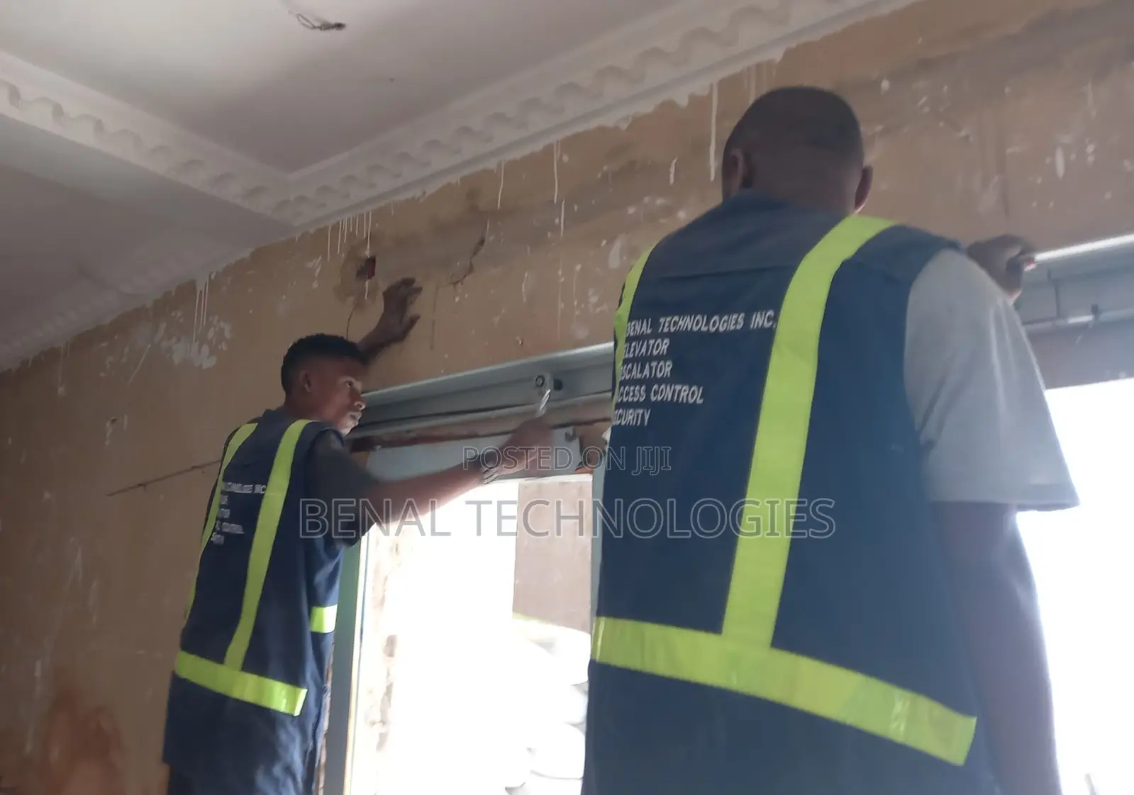 Automatic Sliding Doorway